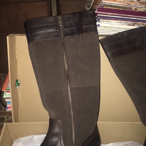 Timberland Tall Boots - Picture 2 of 7